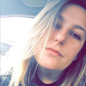 Meet your Posher, Caitlyn